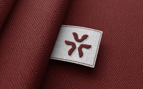 刺绣标签补丁服饰LOGO模型样机 (PSD)