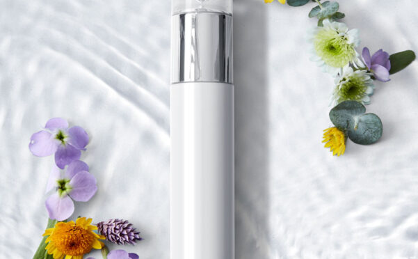 花卉元素化妆品产品广告海报设计素材 (psd)