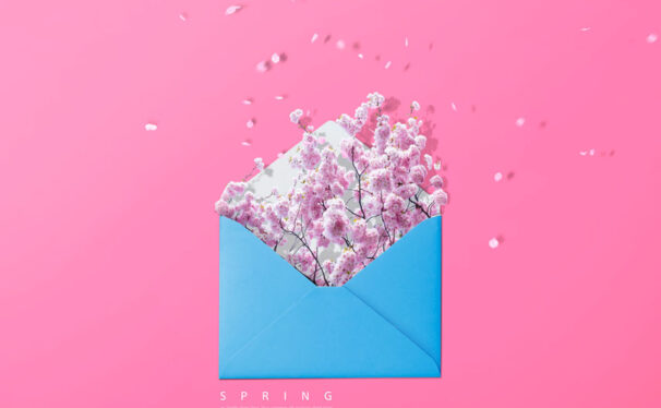 樱花信封春季概念海报设计素材 (psd)